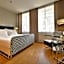 Three Crowns Hotel