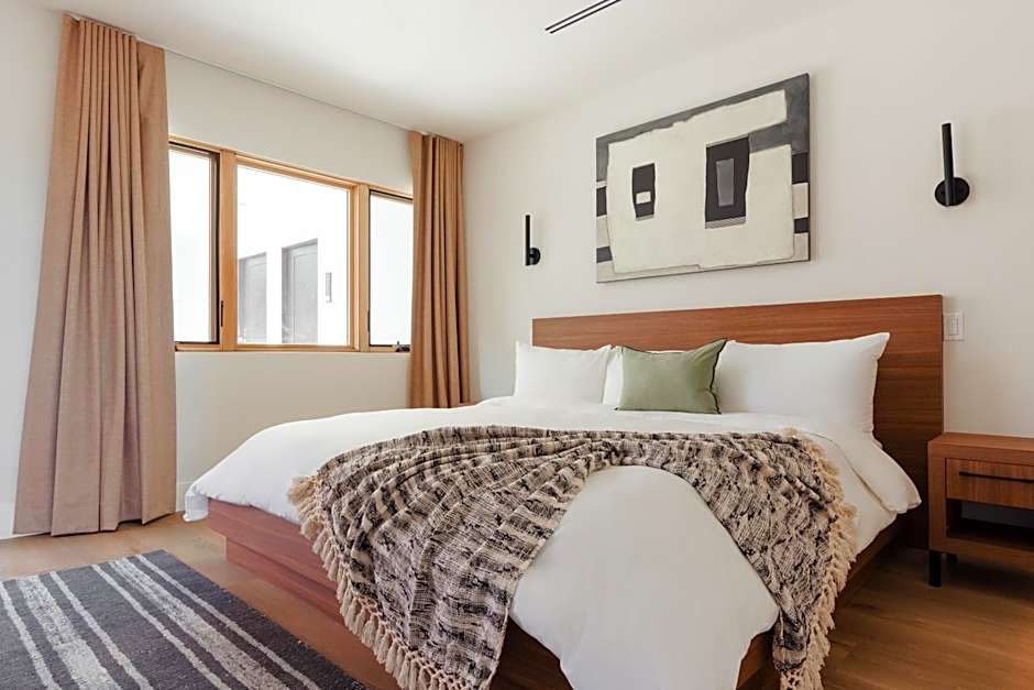 The Lum Hotel Los Angeles Stadium District