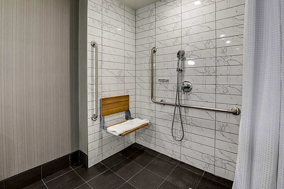 Sandman Signature Saskatoon South Hotel