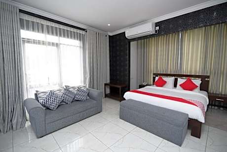 Deluxe Double Room with Mountain View