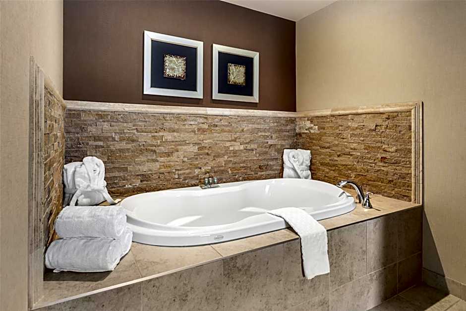 Best Western Cold Lake Inn