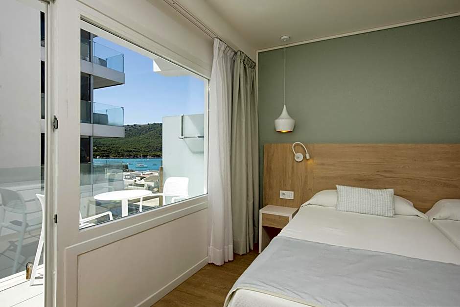 HSM Regana - Adults only