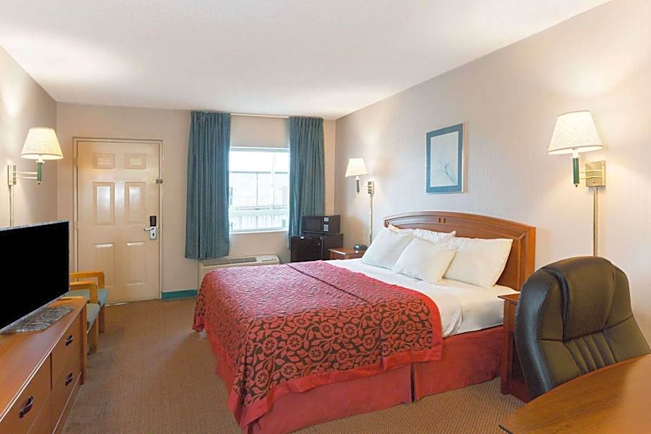 Days Inn by Wyndham Richmond