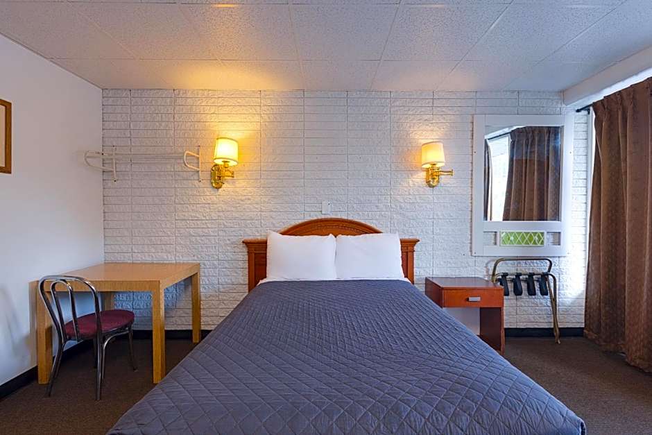 Sonrise Inn Lincoln Hwy By OYO