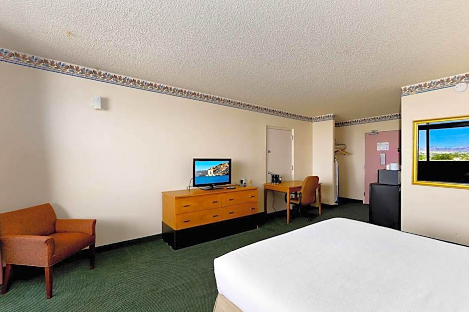 Studio 6 Suites Lake Havasu City AZ