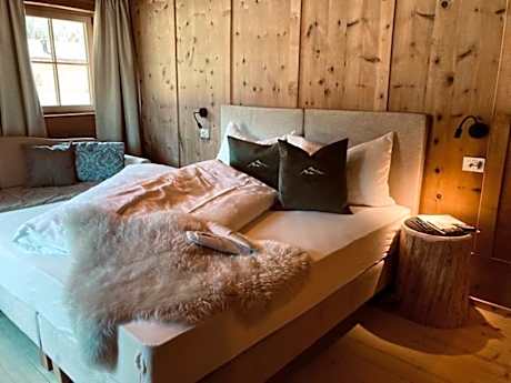 Double Room with Mountain View