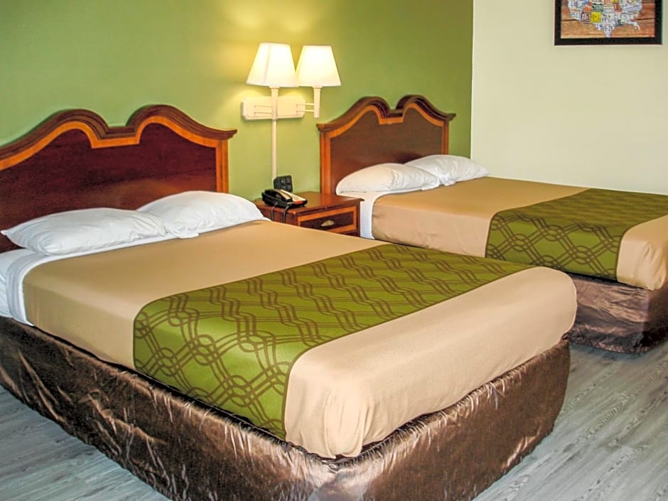 Econo Lodge Texarkana I-30