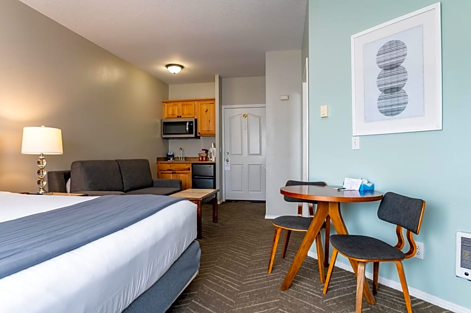 Inn at the Prom Oceanfront