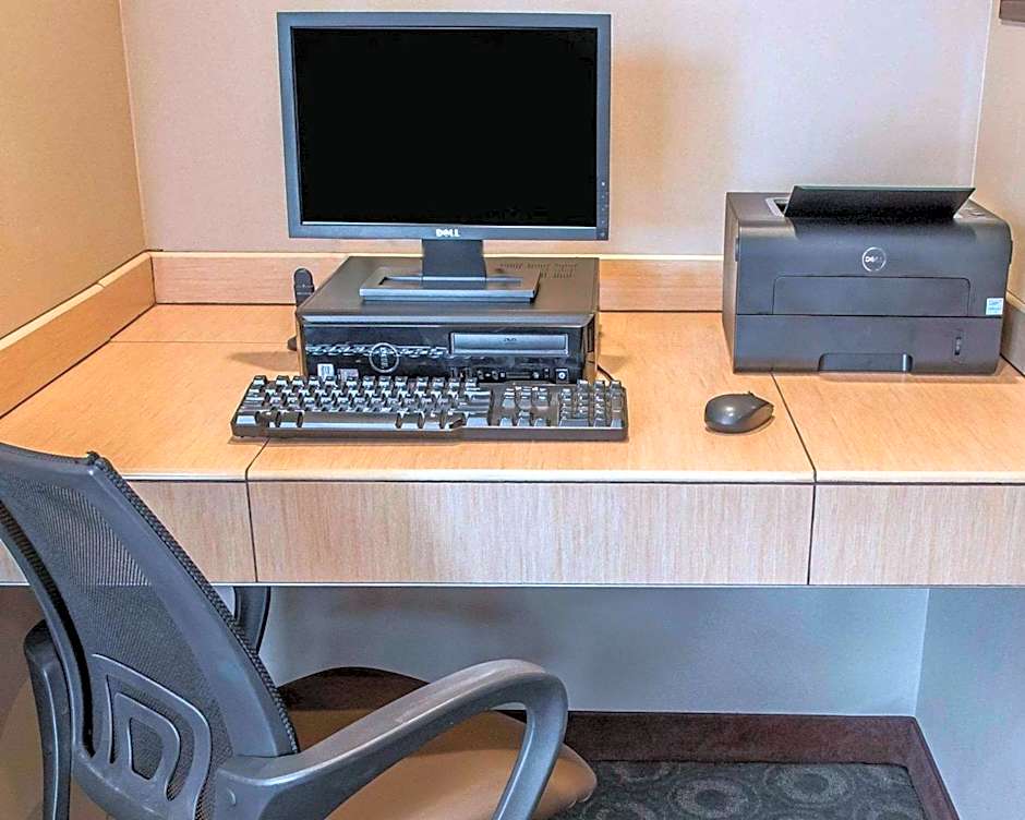 Comfort Suites Monaca