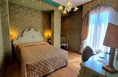 Superior Queen Room