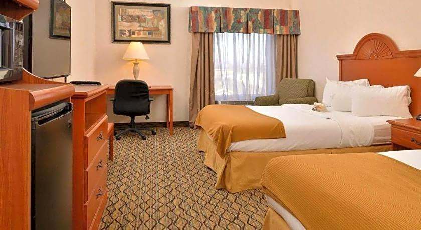 Quality Inn & Suites Jefferson City