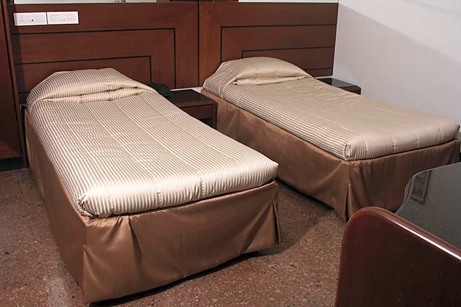 Hotel Karl Residency