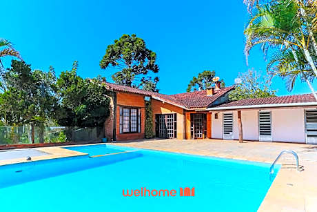 Chacara com piscina e churrasqueira em Cotia