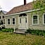 Hawks House Inn