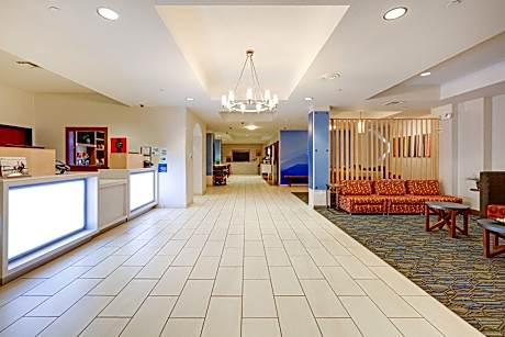 Holiday Inn Express & Suites Burleson/Ft. Worth By IHG