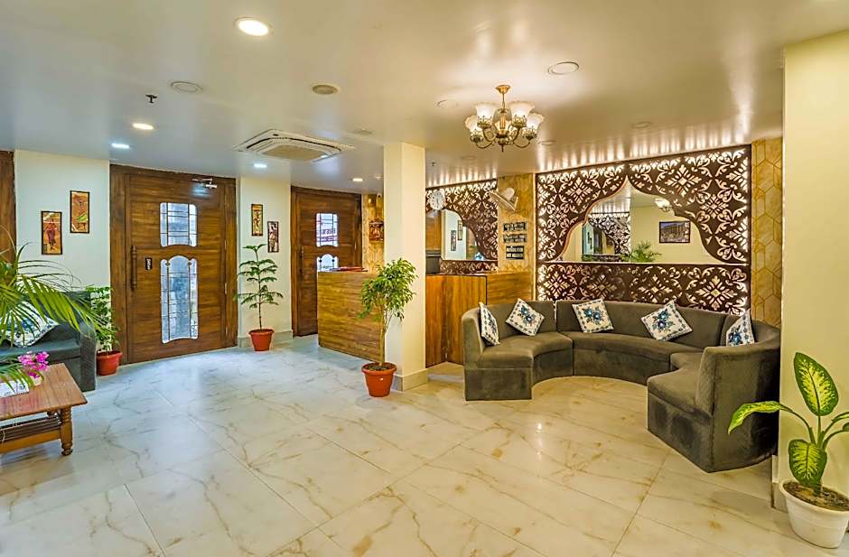 Hotel Silver Shine – Varanasi, VA
