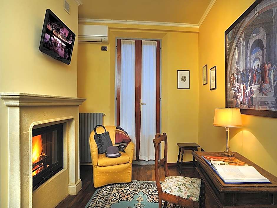 Photo 1 of 7 of Suite