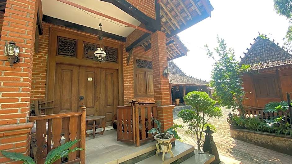 Saraswati Traditional Homestay Temanggung RedPartner
