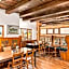 The Honest Lawyer, an Ascend Collection Hotel