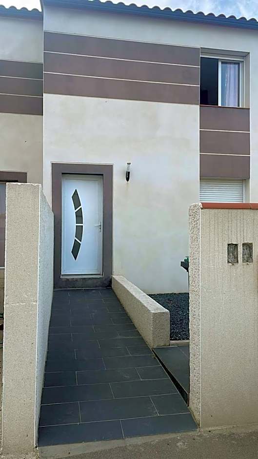 La Gold Room Jacuzzi & Sauna privé