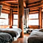 Hakuba Pension & Log Hotel Meteor