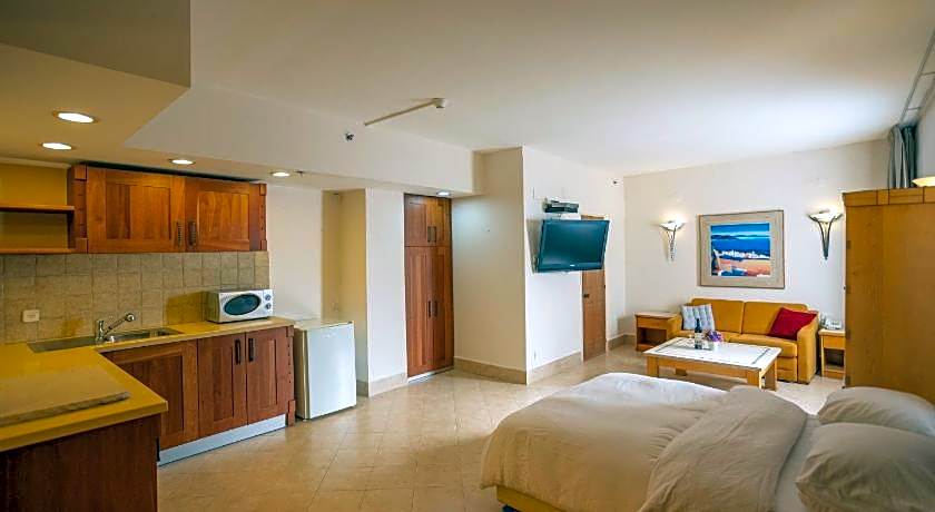 Marom Residence Romema