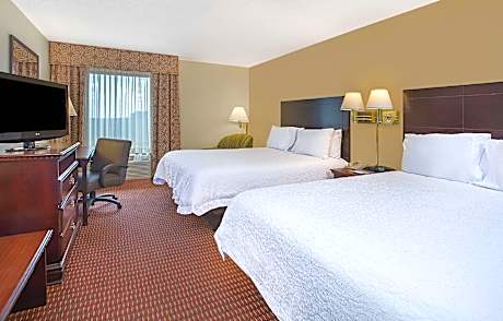 2 Queen Beds Nonsmoking