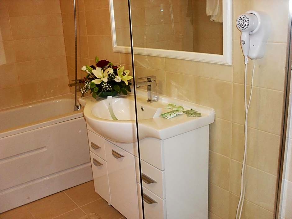 City Hotel Bucharest