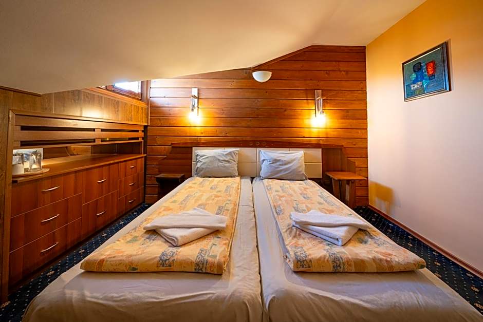 Kap House Family Hotel
