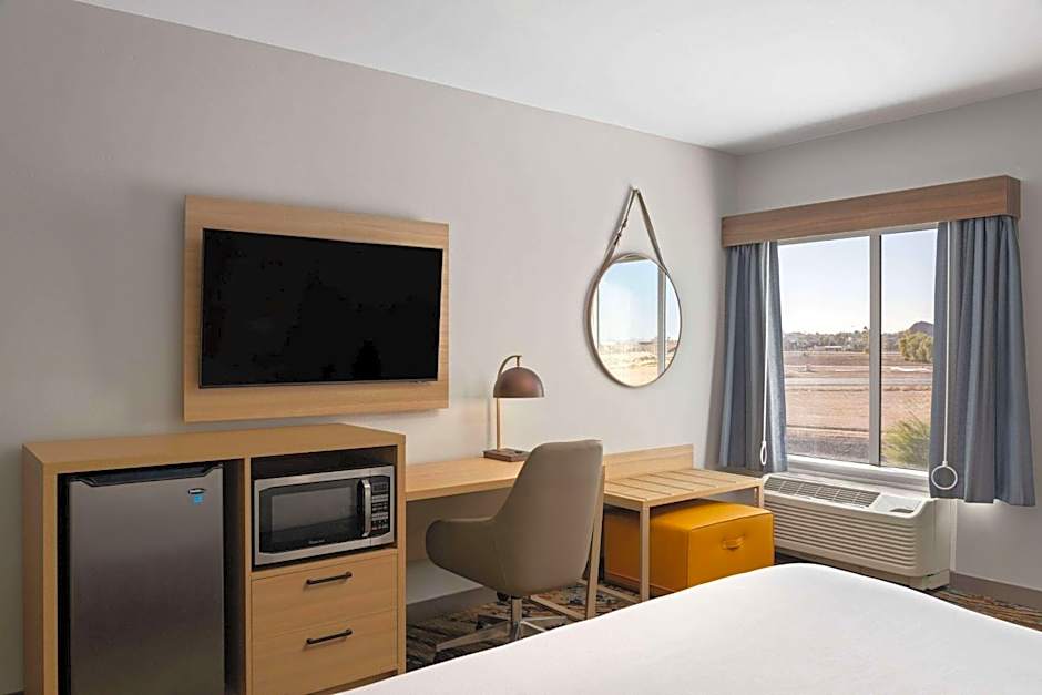 La Quinta Inn & Suites by Wyndham Yuma