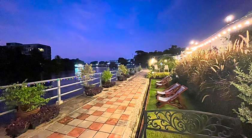 USABAI Riverside Boutique Hotel