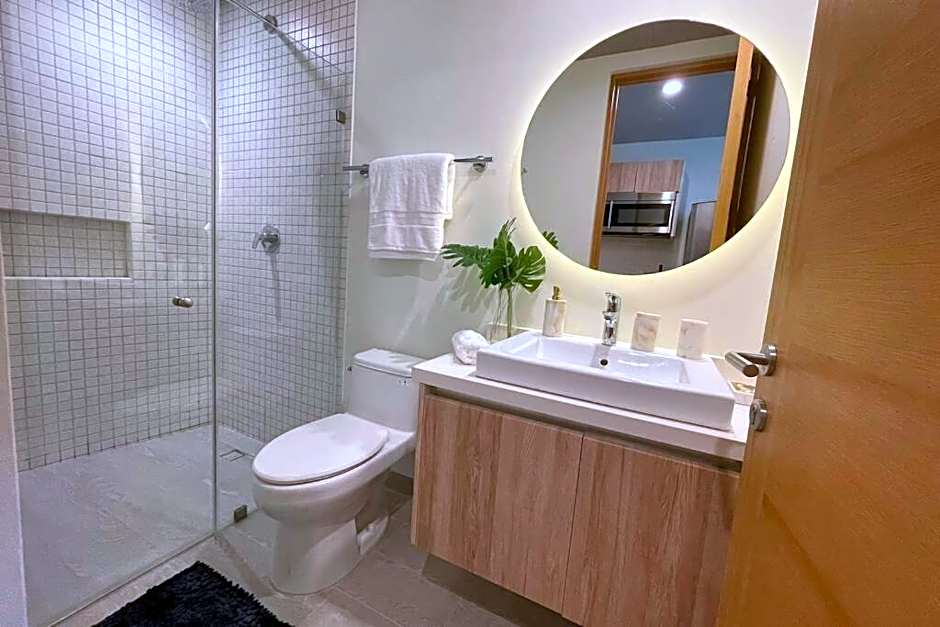 The Boat Condo by Andiani Travel