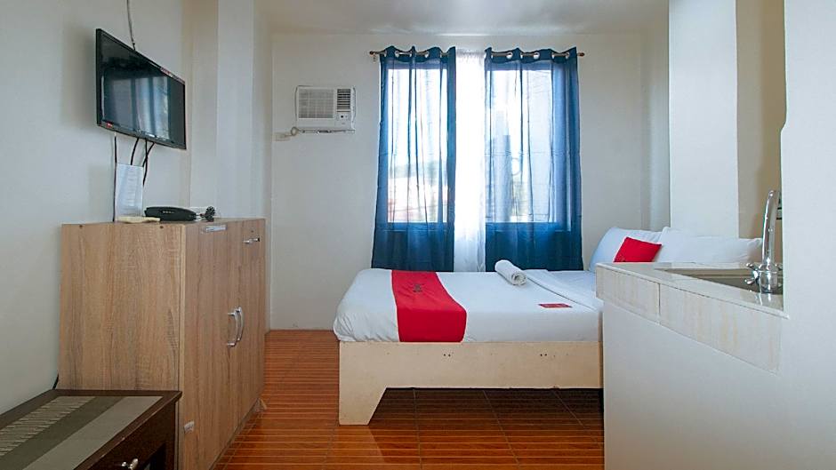 RedDoorz At Goldentown Hotel Davao City – Davao City, CO