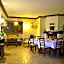 Ada Bacchus Hotel