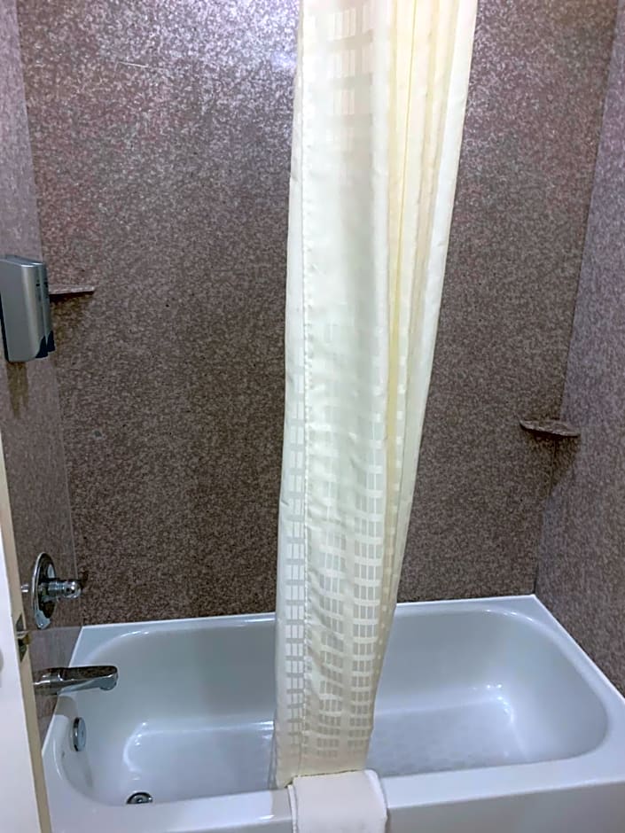 Ambassador Inn & Suites