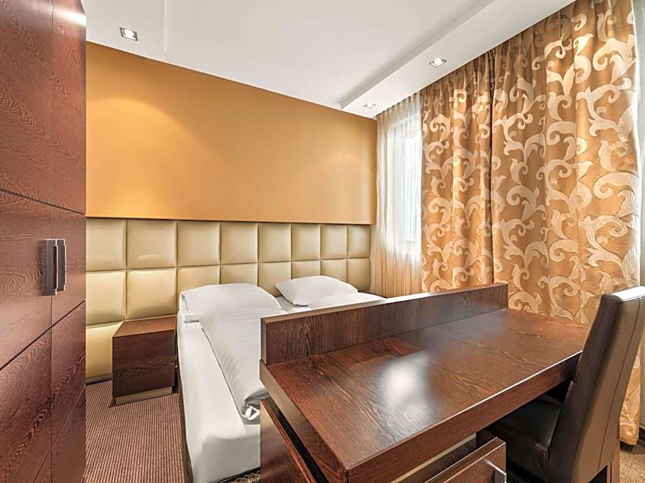 B&B HOTEL Linz City-Ost
