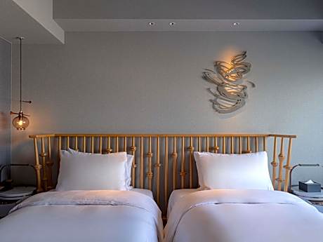 Privilege Room with 2 Single beds - Non-Smoking Bathtub