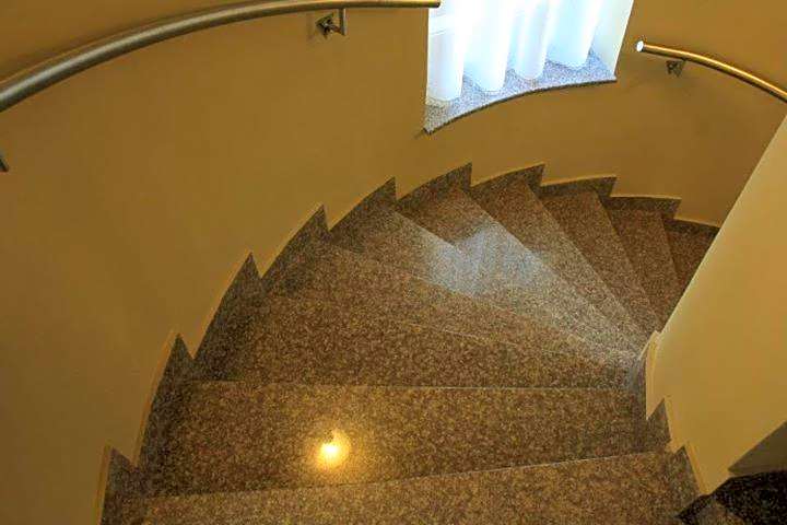 Astoria Hotel & Restaurant