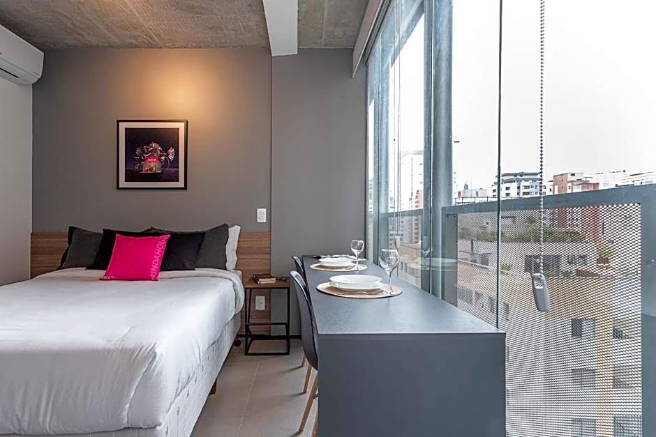 Studio Bela Vista VN Rua Frei Caneca