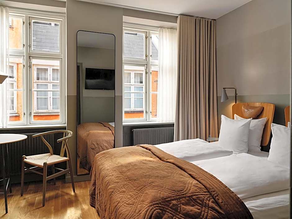 Boutique Hotel SP34