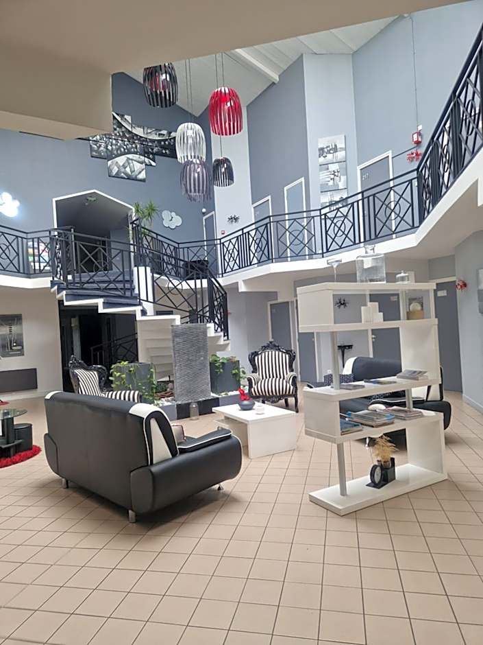 Agape Hotel Niort- Bessines