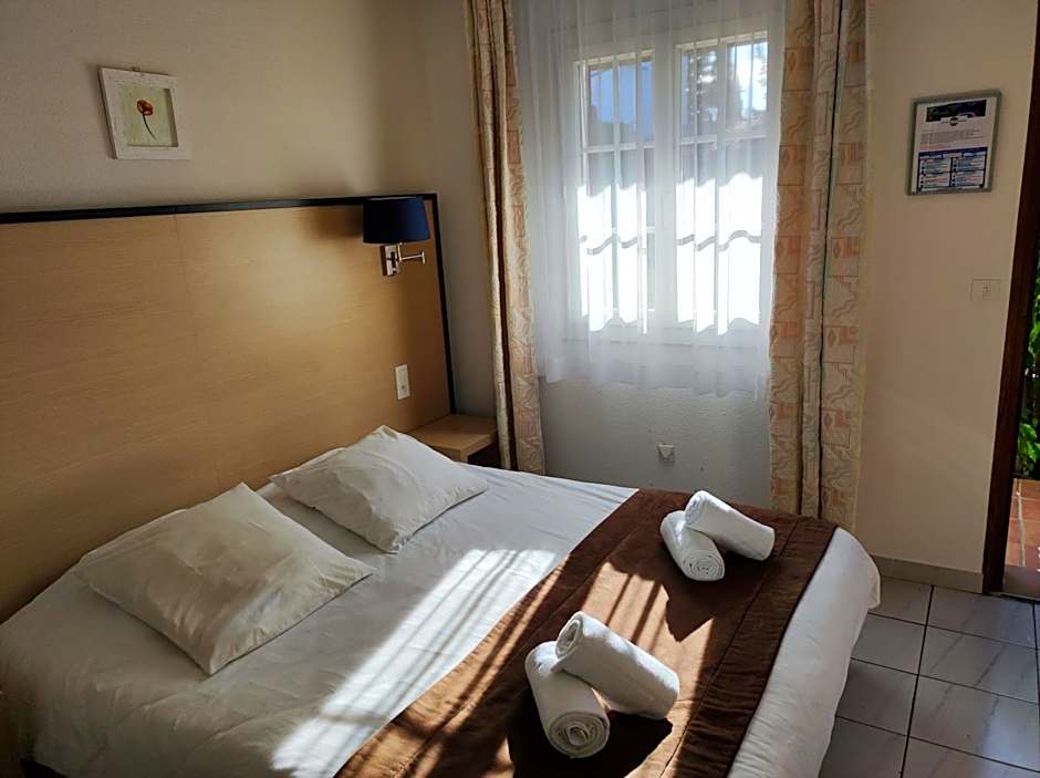 Hôtel et Appart'Hôtel Le Relais Du Val D'Orbieu