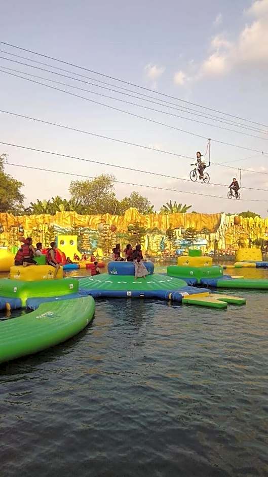 Grand Town Hotel Mandai