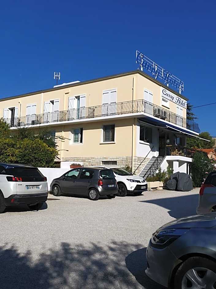 Carry Hotel