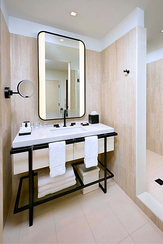 The Pearle Hotel & Spa, Autograph Collection