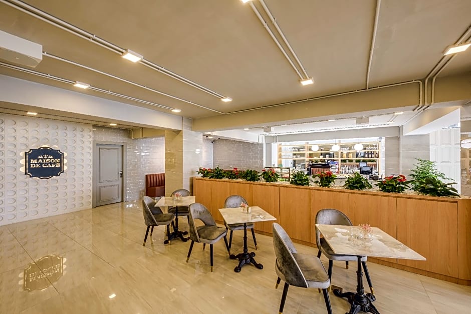 Mansion 51 Hotel & Apartment