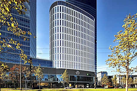 Crowne Plaza Warsaw - The HUB By IHG