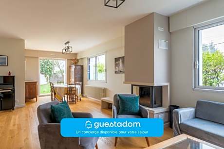 L'AUTHENTIQUE - 600m plage - Piscine