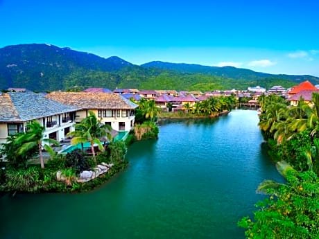 Yalong Bay Villas & Spa