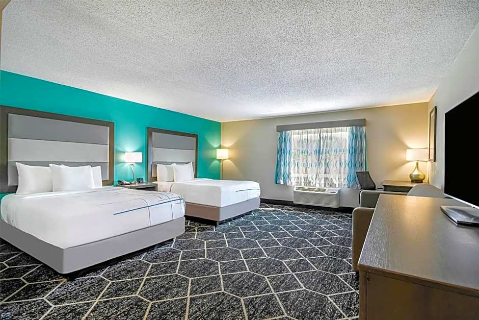 La Quinta Inn & Suites by Wyndham Batavia
